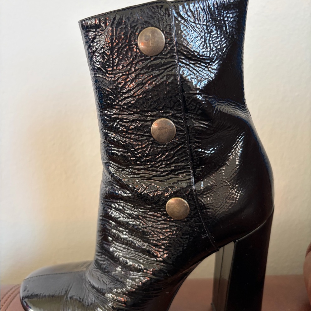 Chloe Black Patent Leather Women's Boots size 6